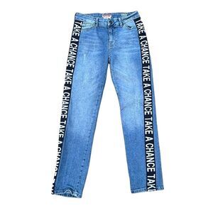 Castro Jeans Sarai Straight Light Wash Spell Out Piped Jeans 4